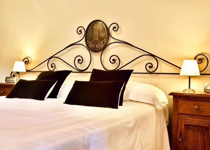 Faro Rosso Casa di campagna *