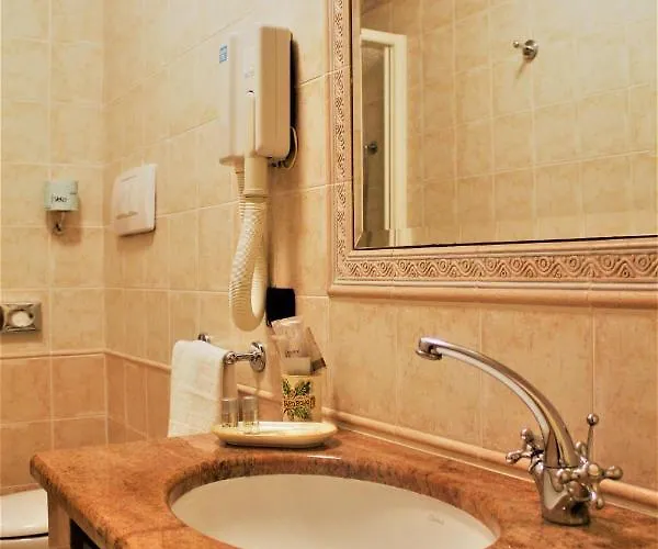 Faro Rosso Casa di campagna Montanaldo